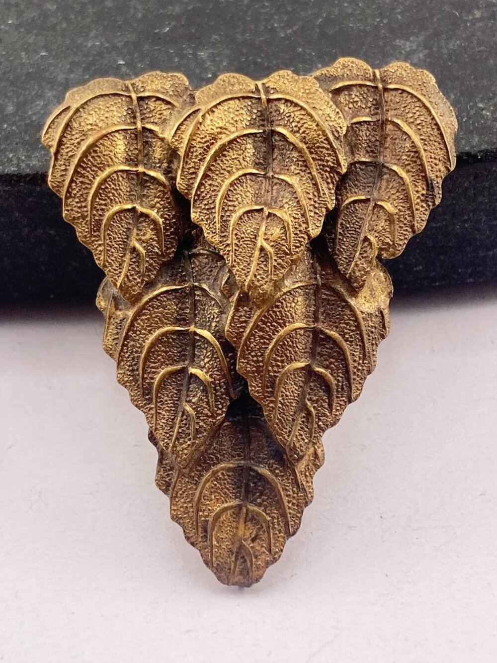 ANTIQUE Aged brass overlapping leaf triangle-shaped fur clip 1920s 1930s vintage
